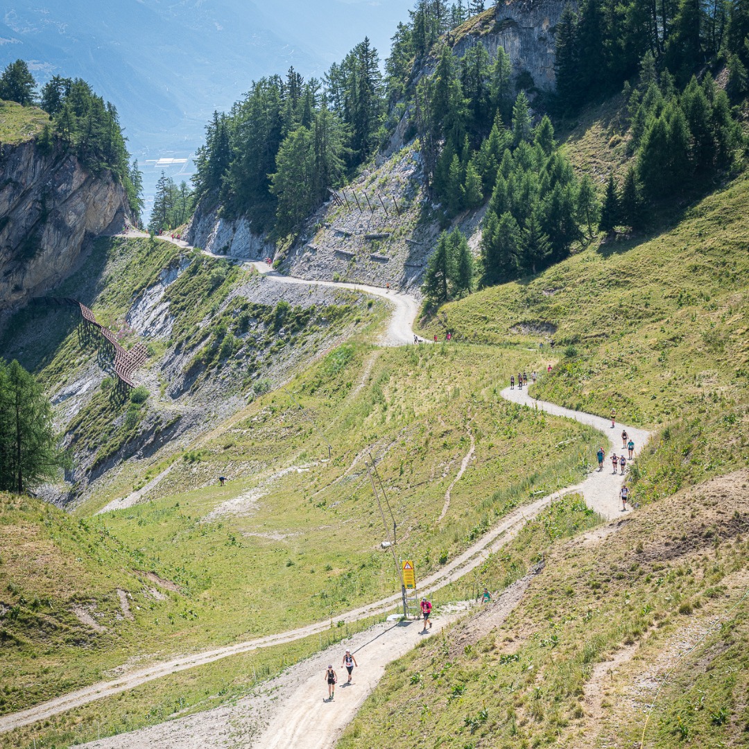 COURSE DE MONTAGNE TRAIL Le Tour Des Alpages S Annonce Haut En